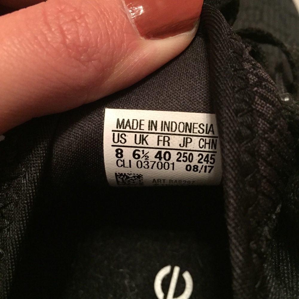 Adidas Workout Shoes - Picture 8 of 8